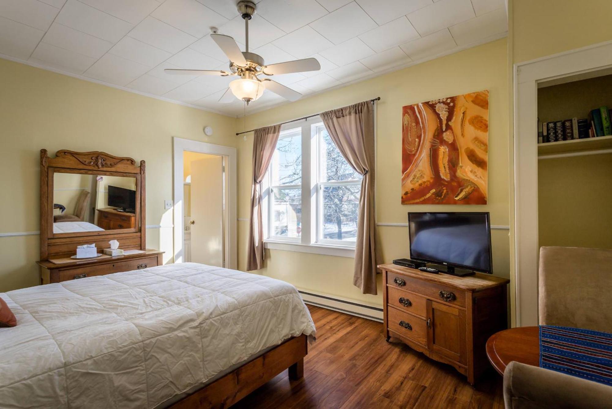 Lakelawn B&B And Motel ヤーマス エクステリア 写真