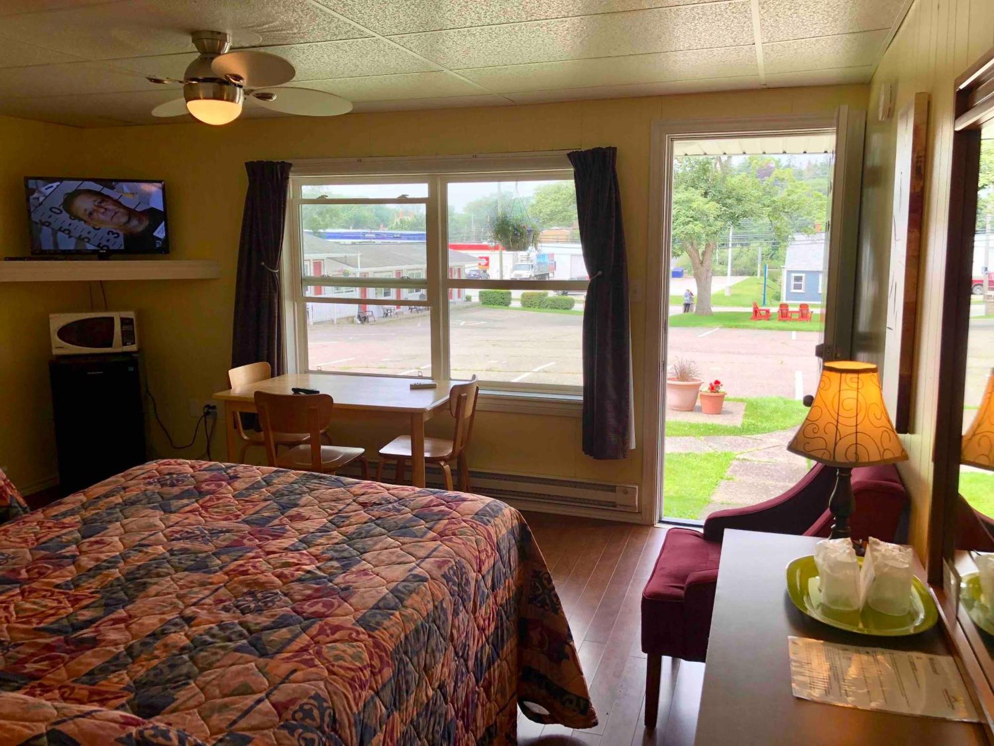 Lakelawn B&B And Motel ヤーマス エクステリア 写真