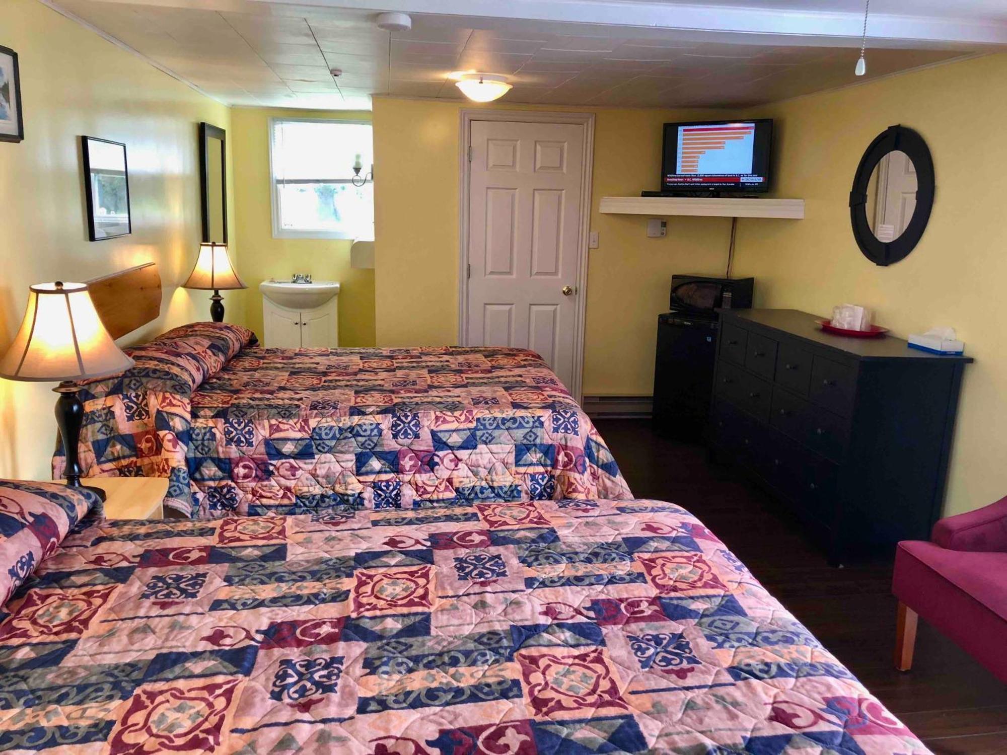 Lakelawn B&B And Motel ヤーマス エクステリア 写真