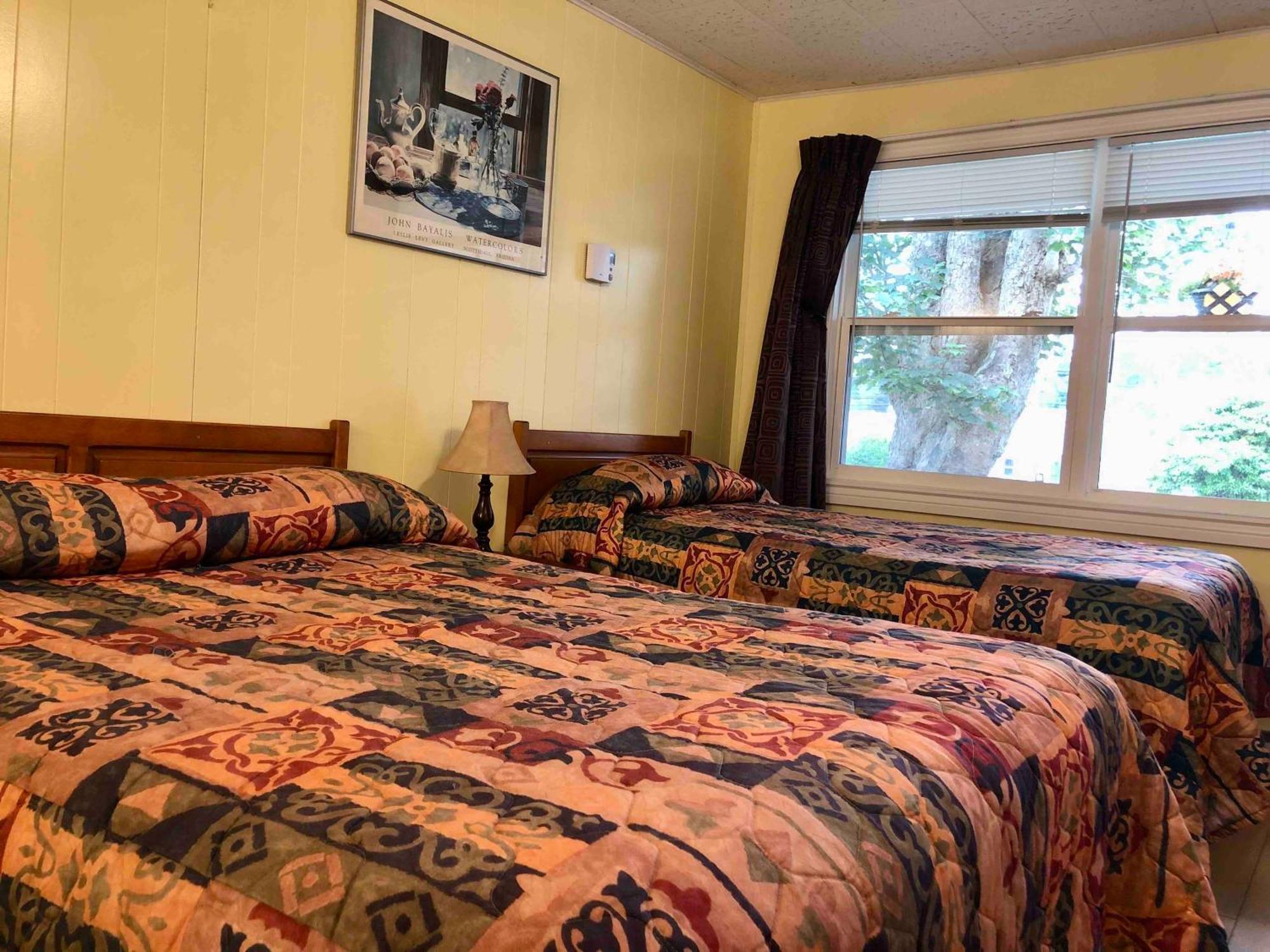 Lakelawn B&B And Motel ヤーマス エクステリア 写真